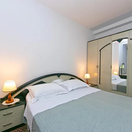 Apartamento Nede Brela