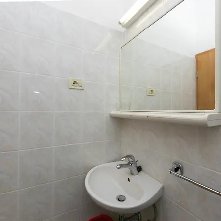 Apartment Nede