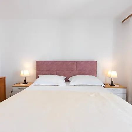 Apartamento Nede Brela