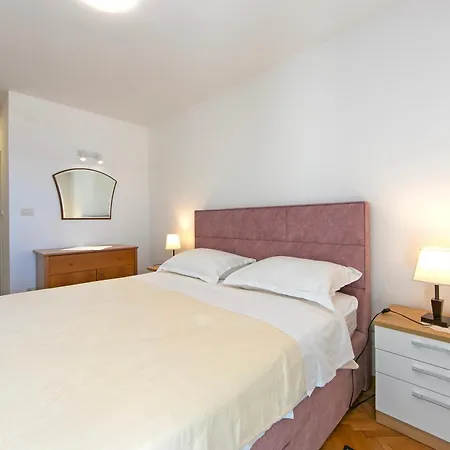 Nede Apartment Brela
