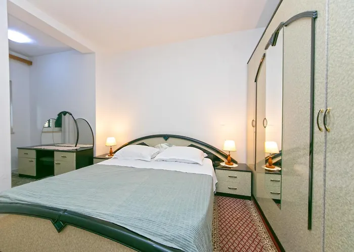 Apartamento Nede Brela