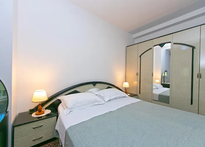 Apartamento Nede Brela